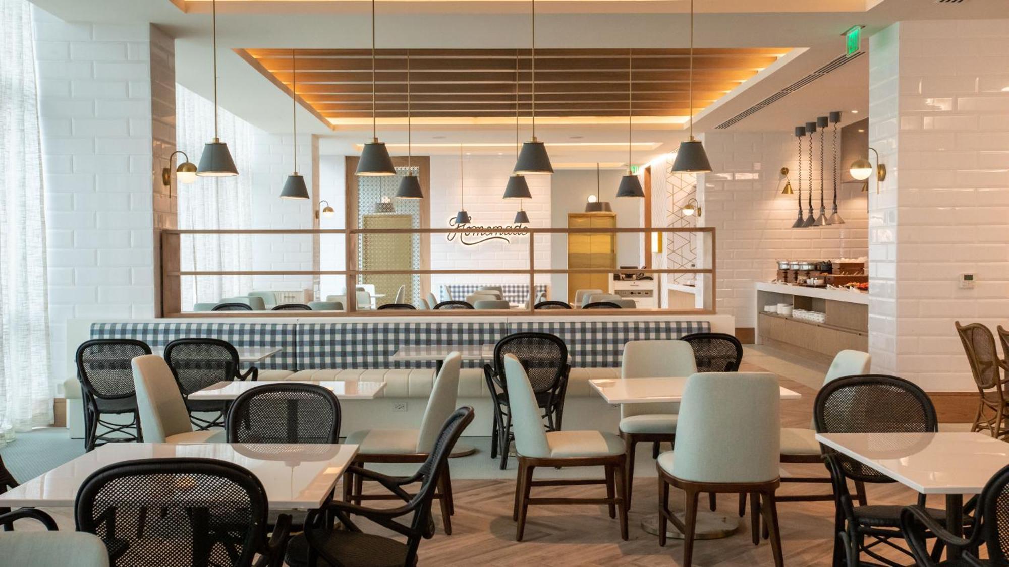 Hotel Courtyard By Marriott Santo Domingo Piantini Exterior foto