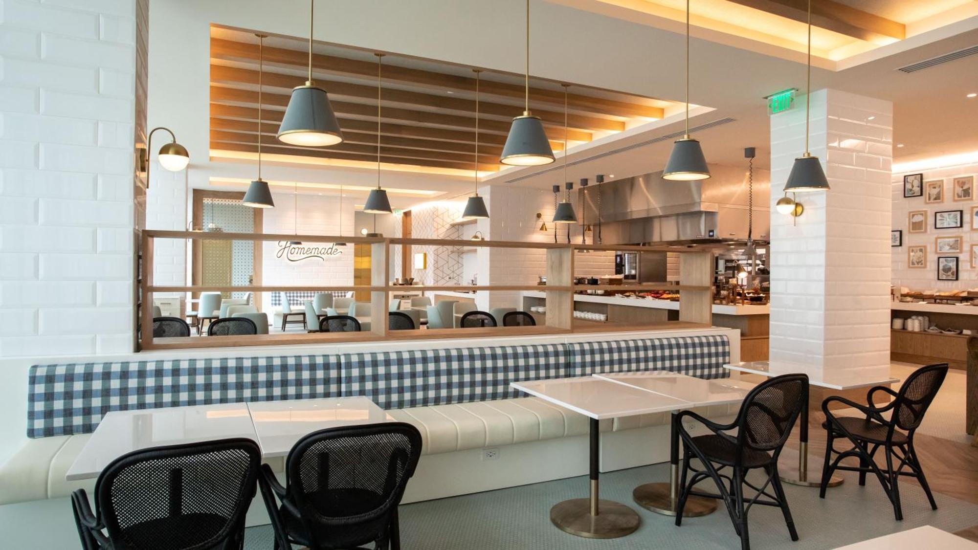 Hotel Courtyard By Marriott Santo Domingo Piantini Exterior foto
