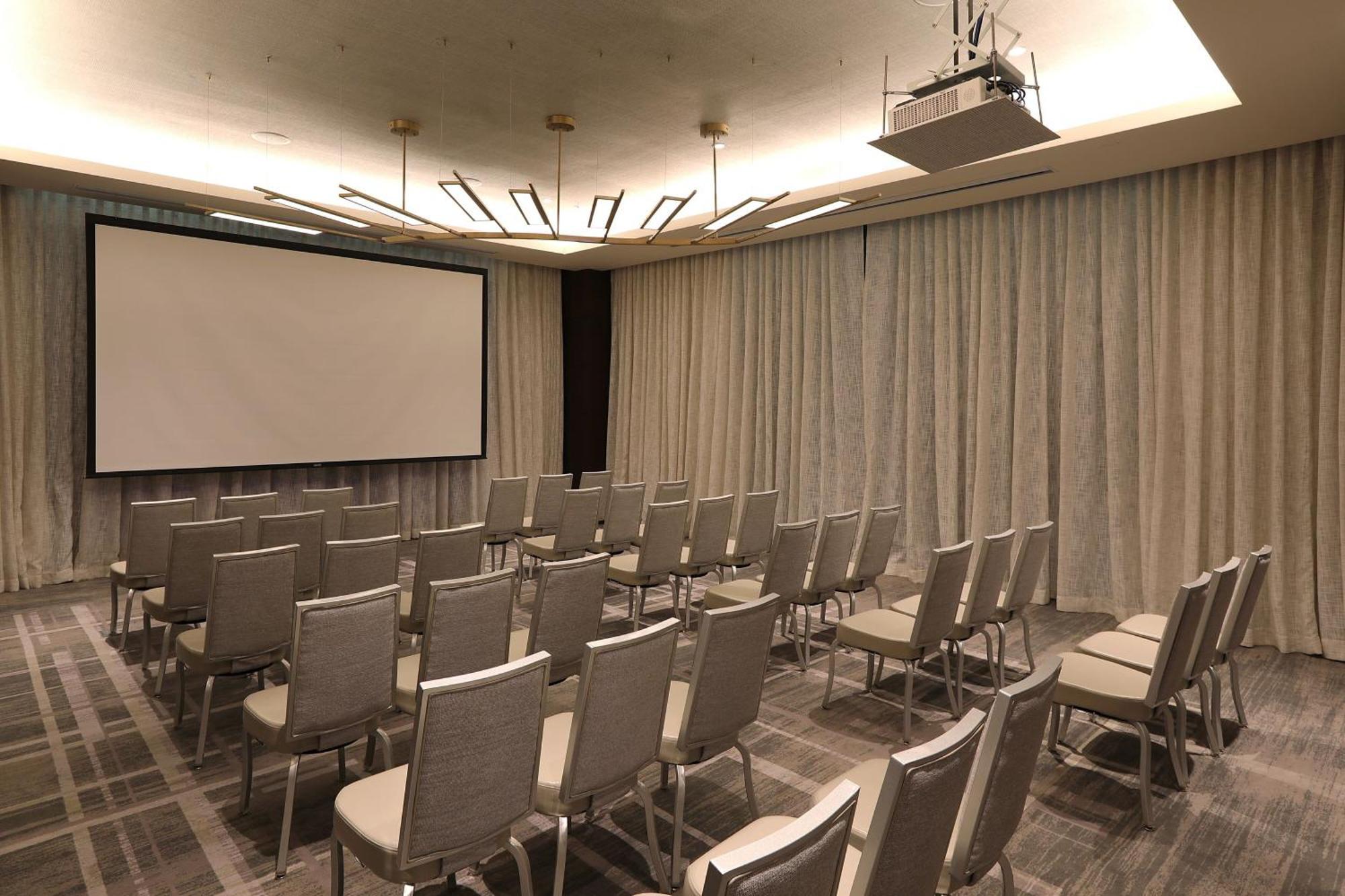 Hotel Courtyard By Marriott Santo Domingo Piantini Exterior foto