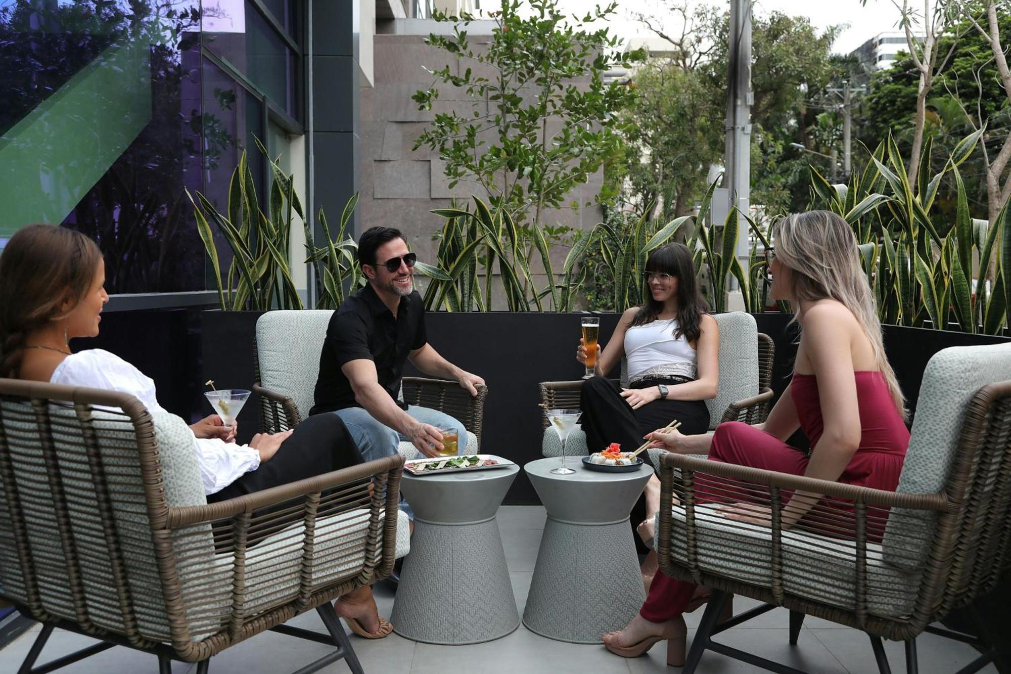 Hotel Courtyard By Marriott Santo Domingo Piantini Exterior foto