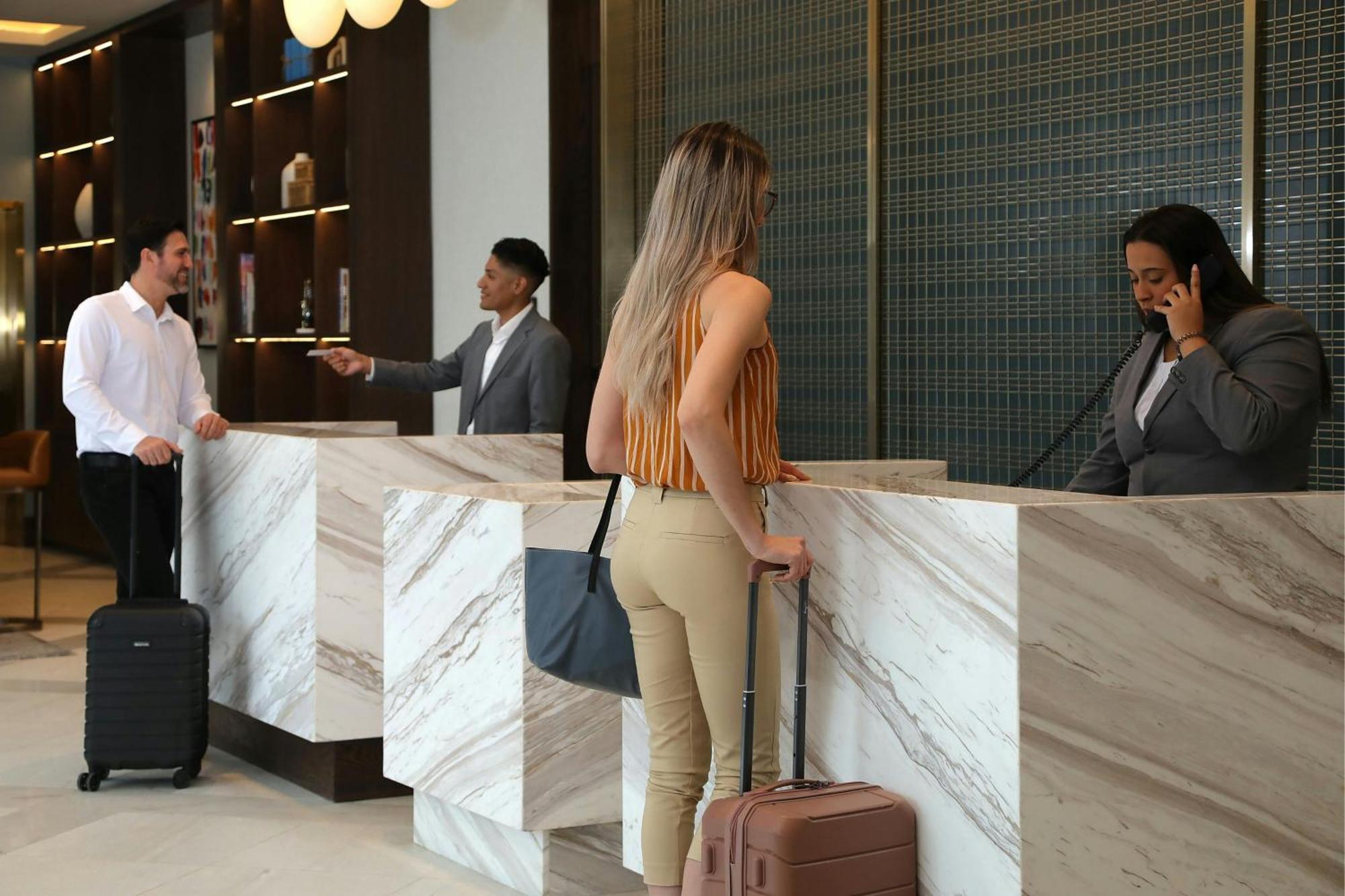 Hotel Courtyard By Marriott Santo Domingo Piantini Exterior foto